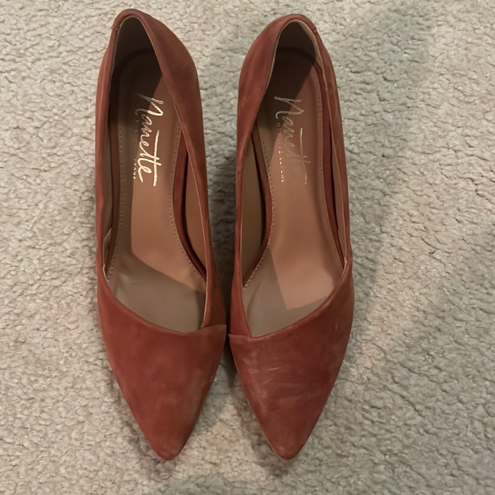 Nanette Lepore velvet brown heels size 9